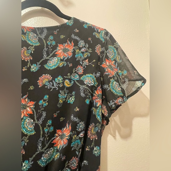 Floral Black Romper - Picture 11 of 16